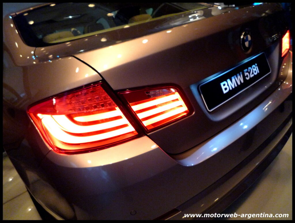 2010-08-11-bmw-f10-exteriores-010b