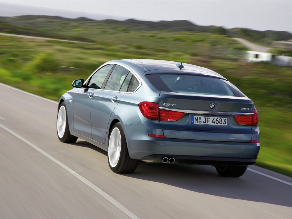 2010-bmw-5-series-gran-turismo-01