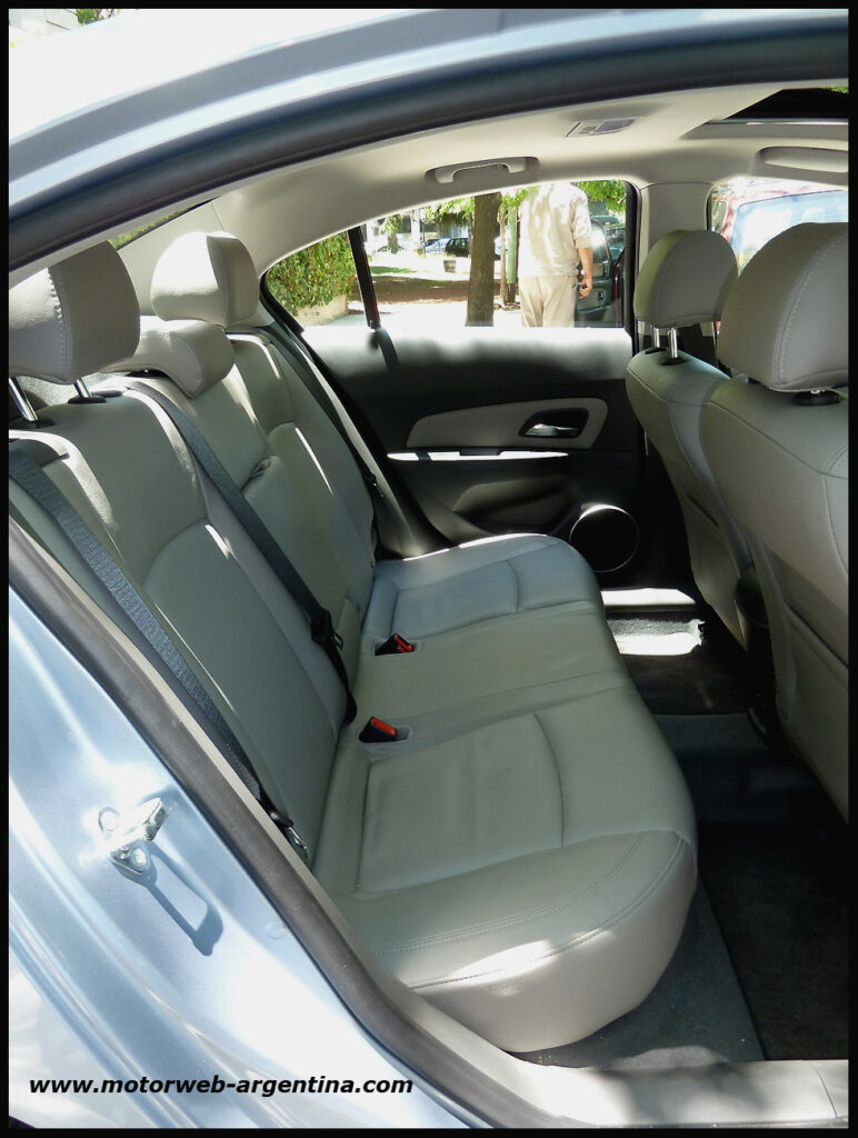 2010-12-01 Testeando el Cruze 32